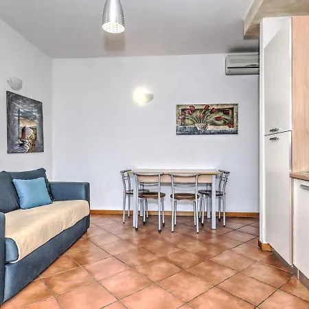 Holiday home Beautiful Holiday Home In Cola With Swimming Pool
