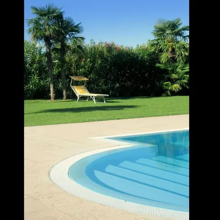 Holiday home Beautiful Holiday Home In Cola With Swimming Pool *