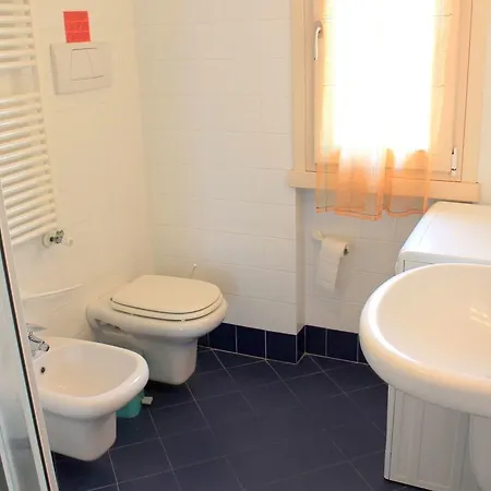 Beautiful Holiday Home In Cola With Swimming Pool *