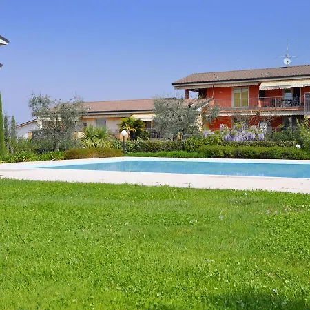 Holiday home Beautiful Holiday Home In Cola With Swimming Pool
