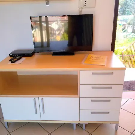 Beautiful Holiday Home In Cola With Swimming Pool *