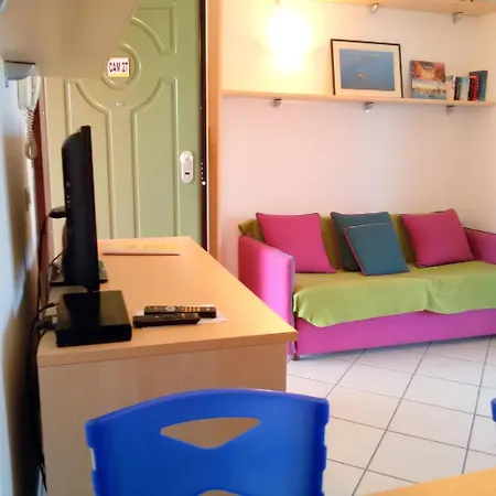 Beautiful Holiday Home In Cola With Swimming Pool * Lazise